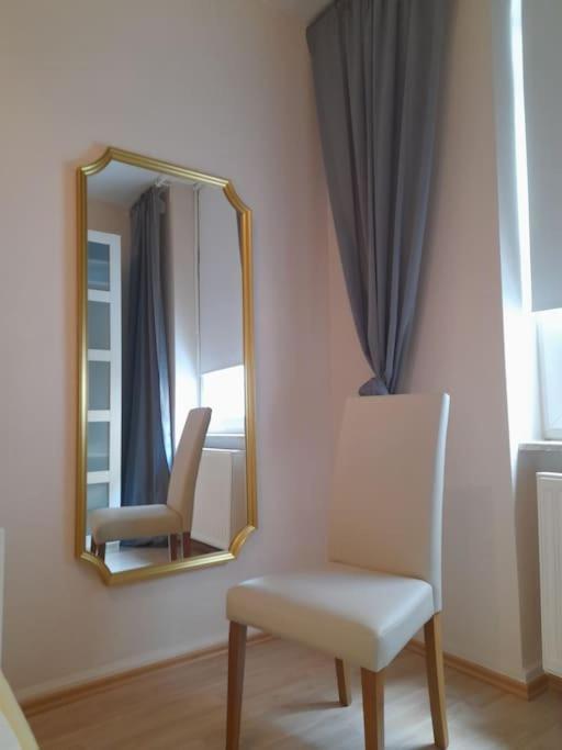 Zwei-Zimmer Wohnung In Wiesbadens Westend Εξωτερικό φωτογραφία
